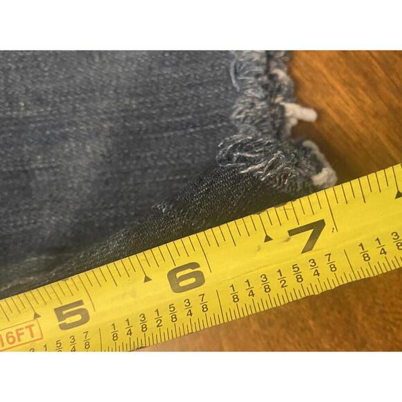 Adriano Goldschmied Women's Tank Top & Denim Shorts Set - Picture 7 of 10